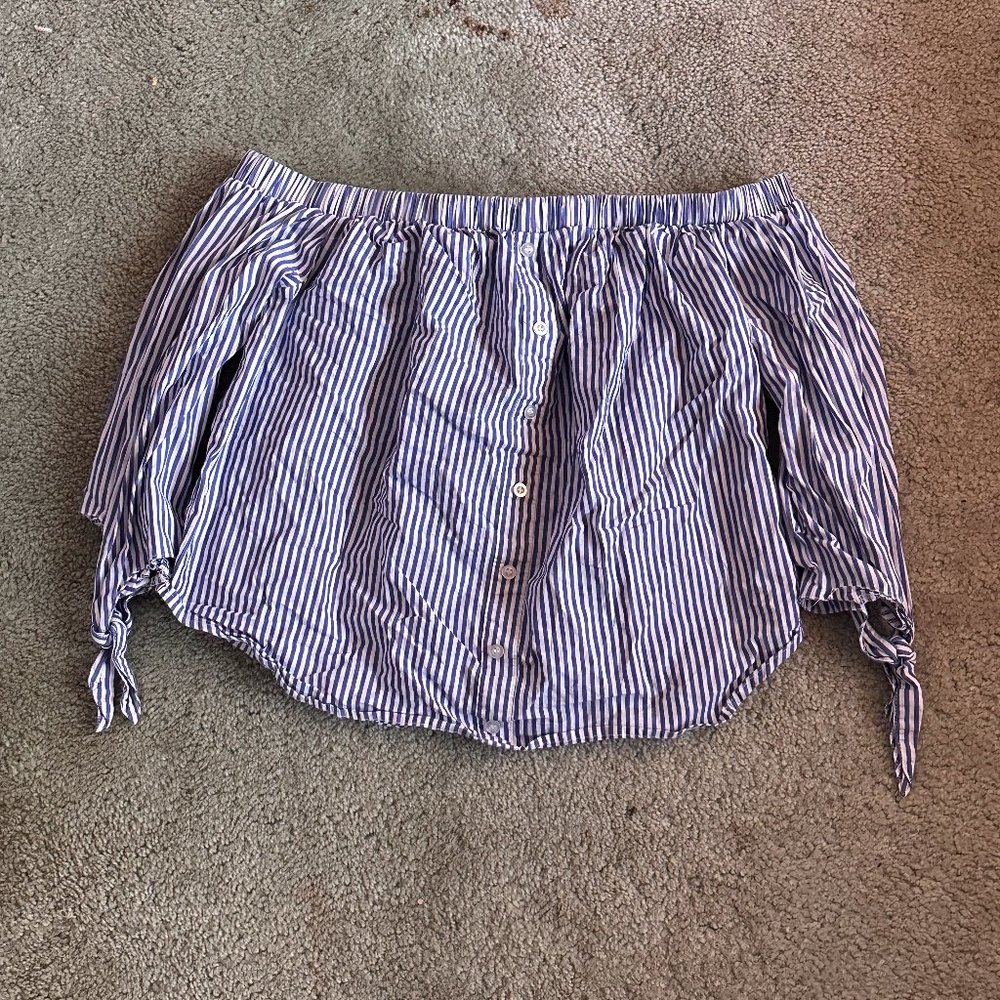 shirt, cropped, off shoulder, blue white stripes, size large